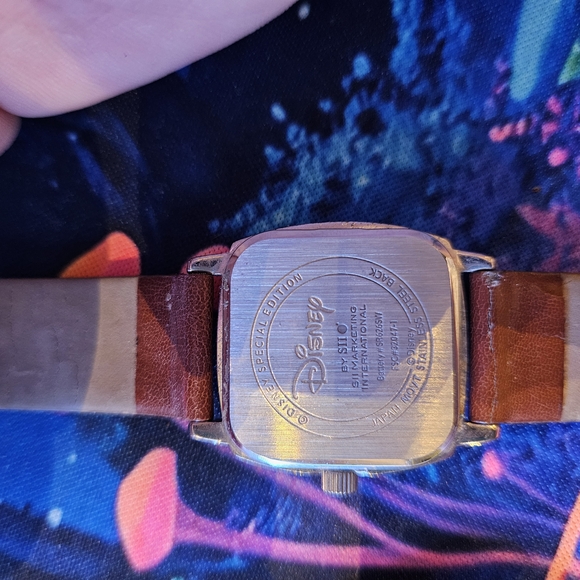 VINTAGE  Watches with "Winnie the Pooh" Designs (TWO) - Picture 7 of 7
